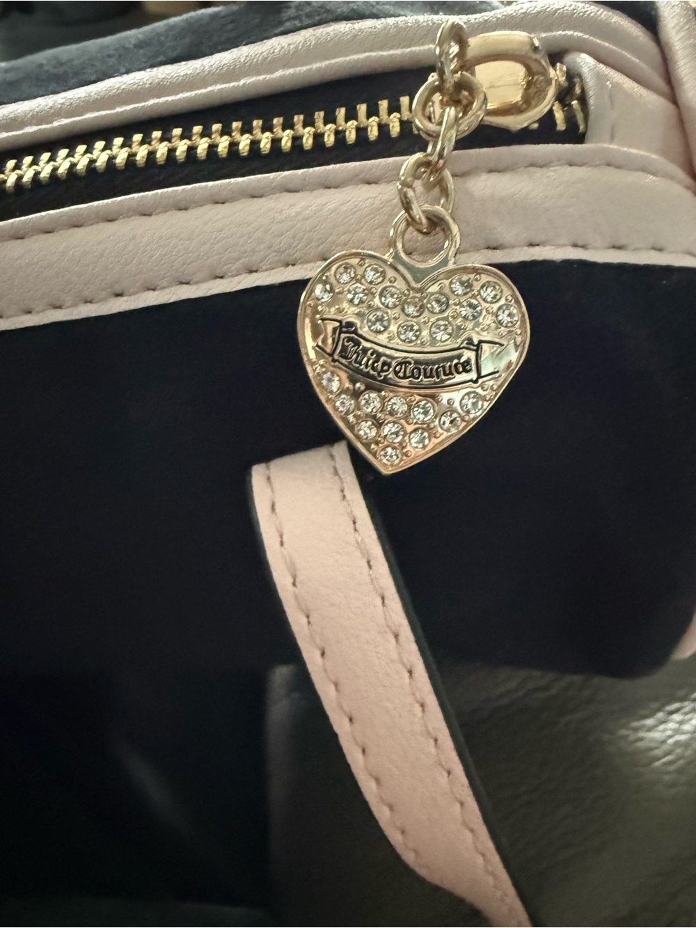 Juicy Couture Black Mini Barrel Bag with Pale Pink Trim - Picture 4 of 11